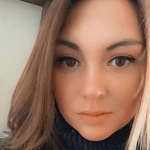 Meet your Posher, Angela